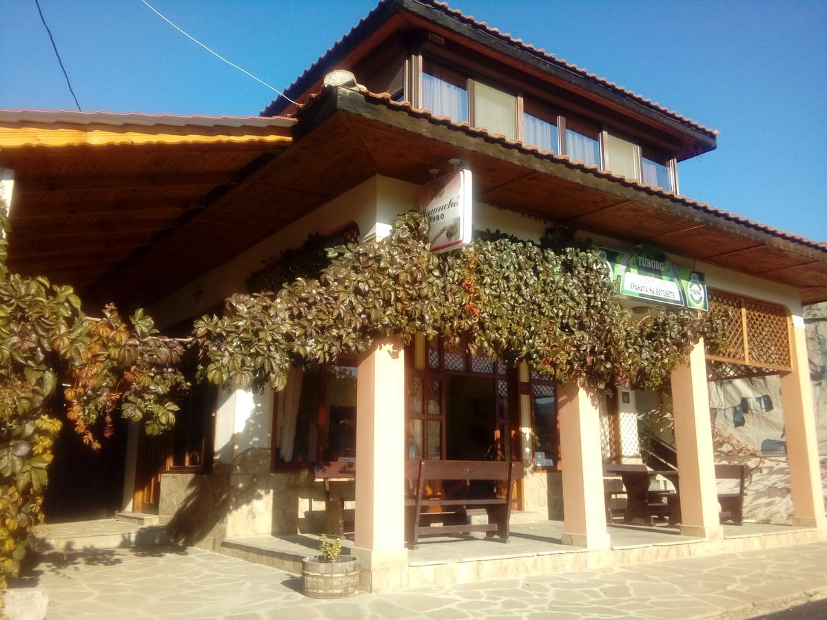 Guest House Ambrozia Котел Экстерьер фото